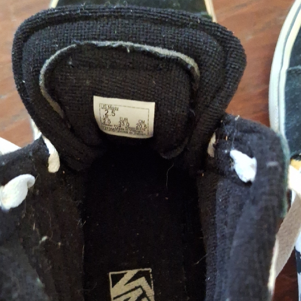 Vans Black and White High-Top Sneakers - Picture 4 of 5